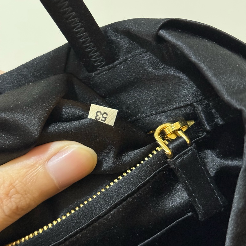 PRADA 緞面迷你手提包 花朵包-6