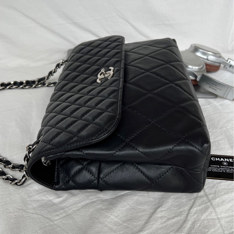 Chanel黑銀牛皮貝嫂公文機場包-6