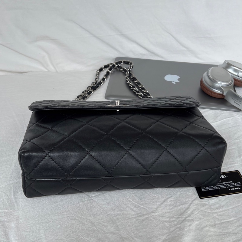 Chanel黑銀牛皮貝嫂公文機場包-7