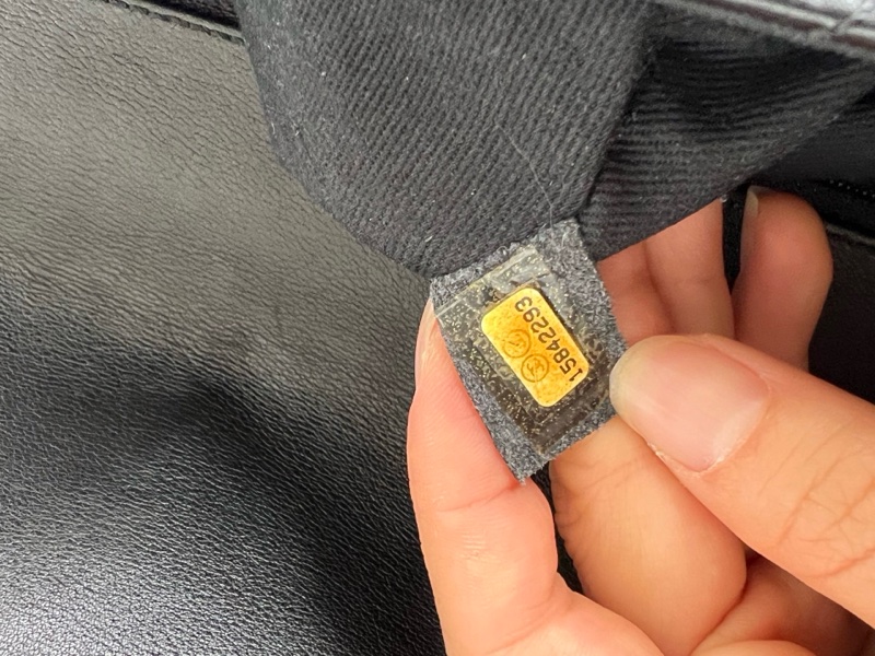 Chanel黑銀牛皮貝嫂公文機場包-11