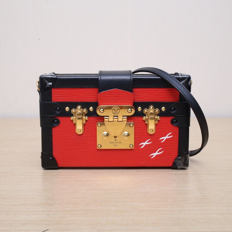 LOUIS VUITTON PETITEMALLE月光寶盒18.5紅色EPI水波紋牛皮金扣2015肩背包-1