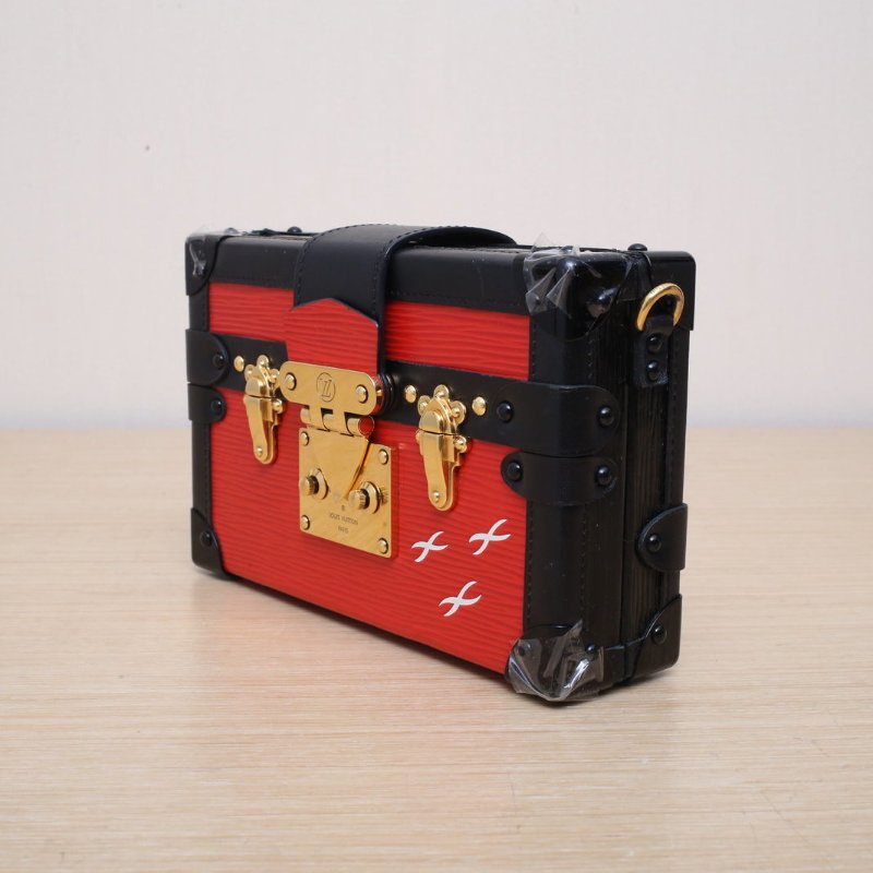 LOUIS VUITTON PETITEMALLE月光寶盒18.5紅色EPI水波紋牛皮金扣2015肩背包-4