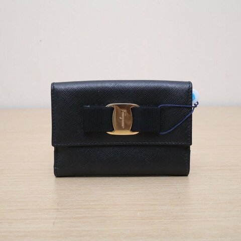 FERRAGAMO 黑色牛皮錢包肩背包