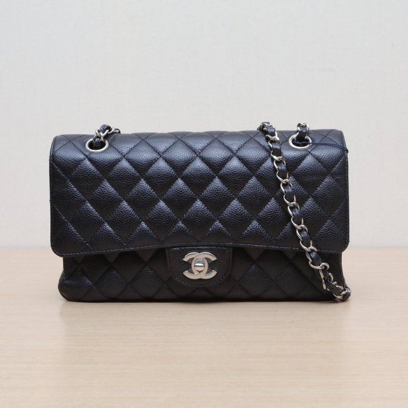 CHANEL CF口蓋包中號25.5黑色荔枝牛皮29開銀扣肩背包-1