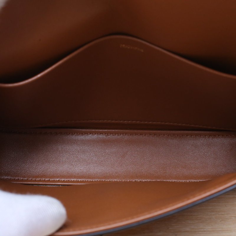 CELINE Triomphe凱旋門金屬鎖扣橫版肩背包20肩帶款焦糖色牛皮金扣肩背包-3