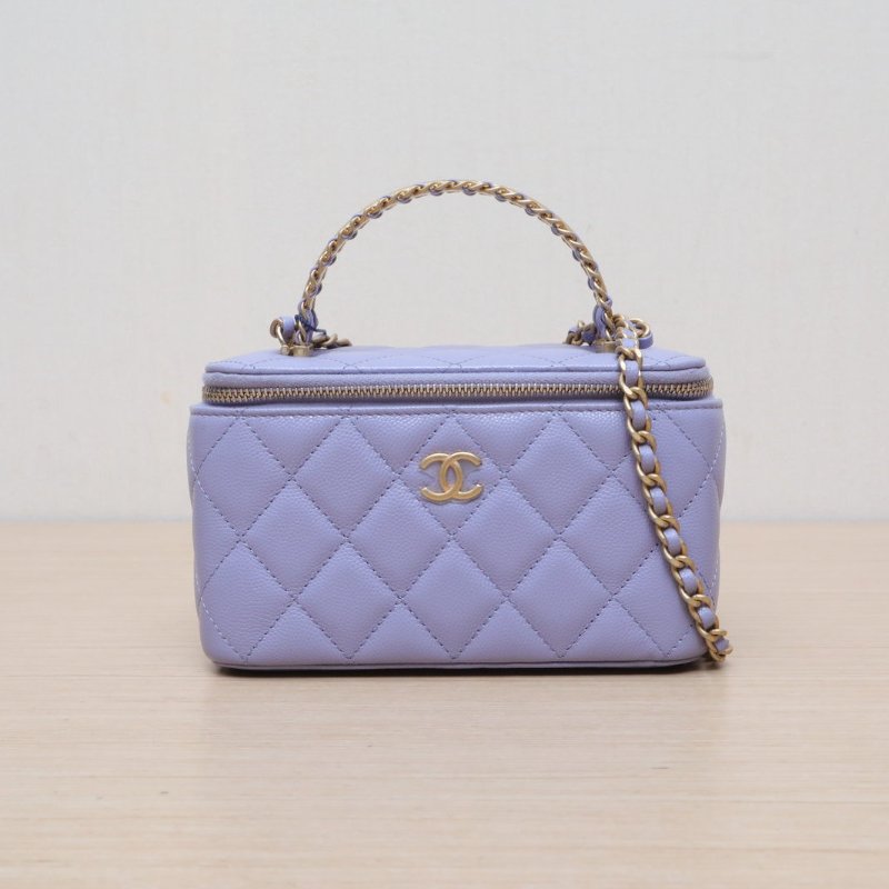 CHANEL 24A手提長盒子化妝包帶鏡子紫色荔枝牛皮鐳射標金扣菱格紋雙皮穿拼金屬字母手柄肩背包-1