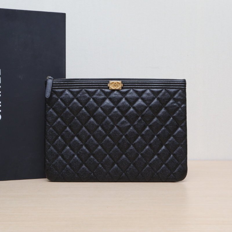 CHANEL Leboy手拿包27黑色荔枝牛皮25開金扣肩背包-0