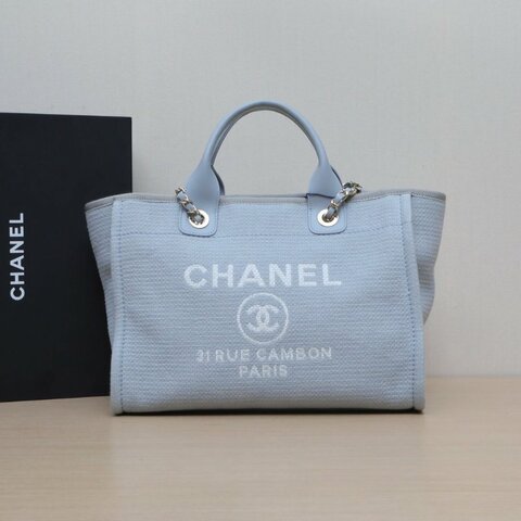 CHANEL 沙灘包帶手柄帆布版中號33淺藍色帆布晶片開淺金扣肩背包