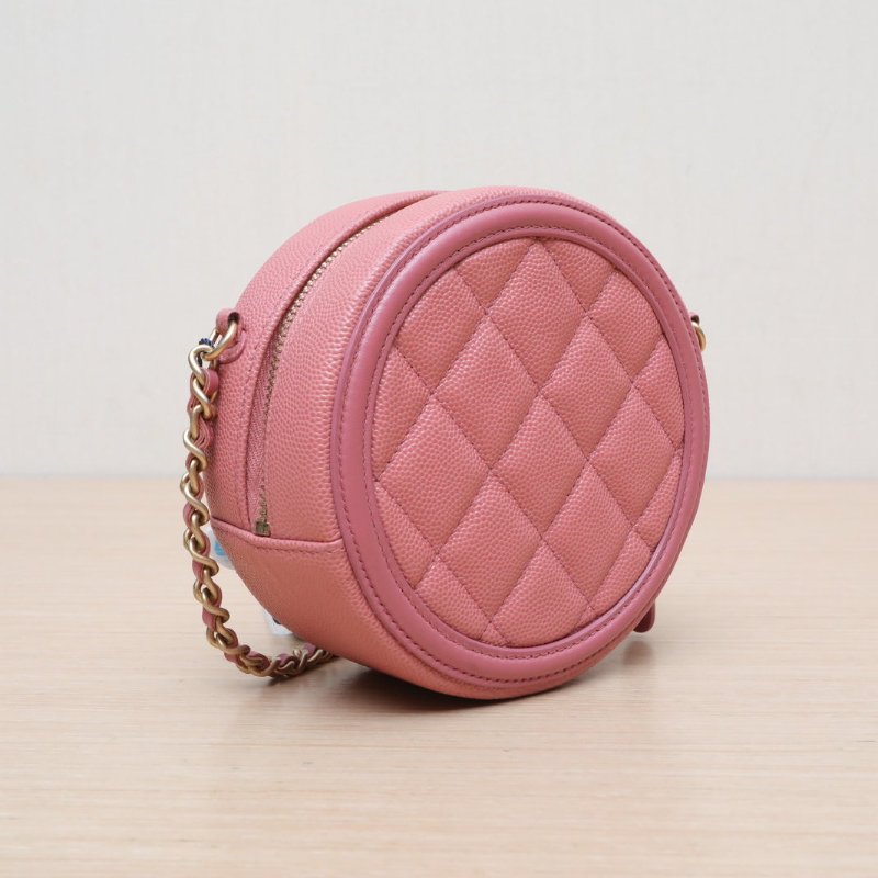 CHANEL 圓餅包雙C大LOGO粉色荔枝牛皮28開金扣肩背包-4