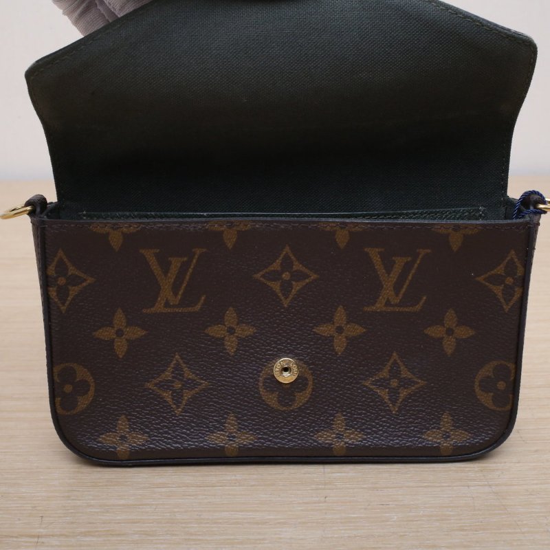 LOUIS VUITTON FelicieStrapGo新三合一寬肩帶老花PVC晶片肩背包-2