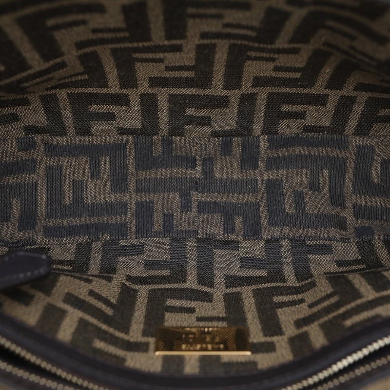 FENDI Baguette法棍包中號老花帆布金扣肩背包-3