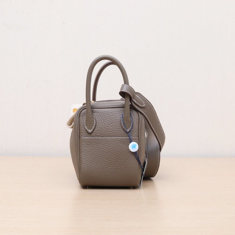 HERMES LindyMini18大象灰TC皮U刻金扣肩背包-4