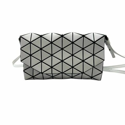 【美收精品】BAOBAO 白色斜背包 B-975【隔月月中將轉賣至日本 上架期限30天】