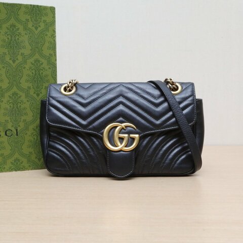 GUCCI GGMarmont肩背包小號26黑色牛皮金扣肩背包