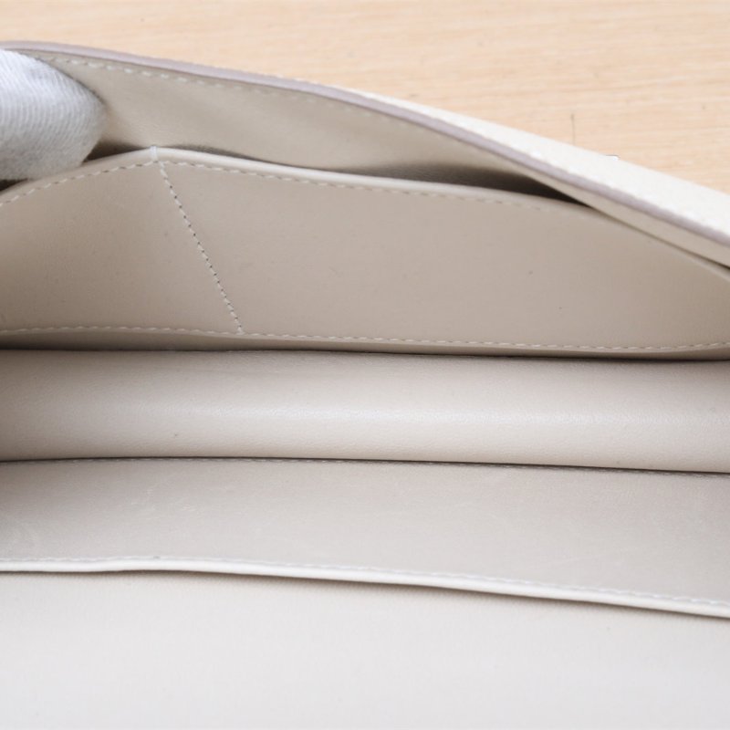 HERMES Constance康康Elan橫板10奶昔白Epsom皮W刻銀扣帶鏡子肩背包-2