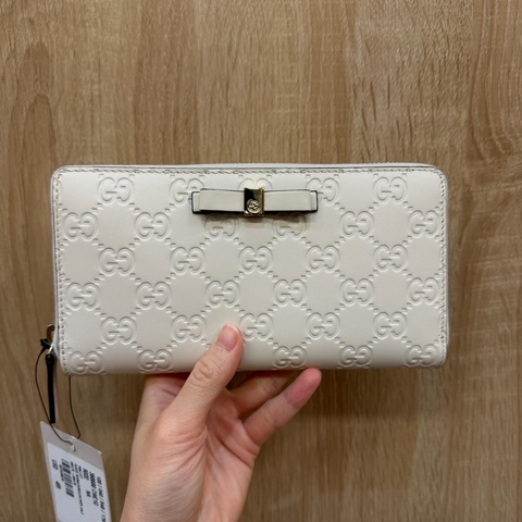 Gucci 白牛皮金釦拉鏈12卡長夾