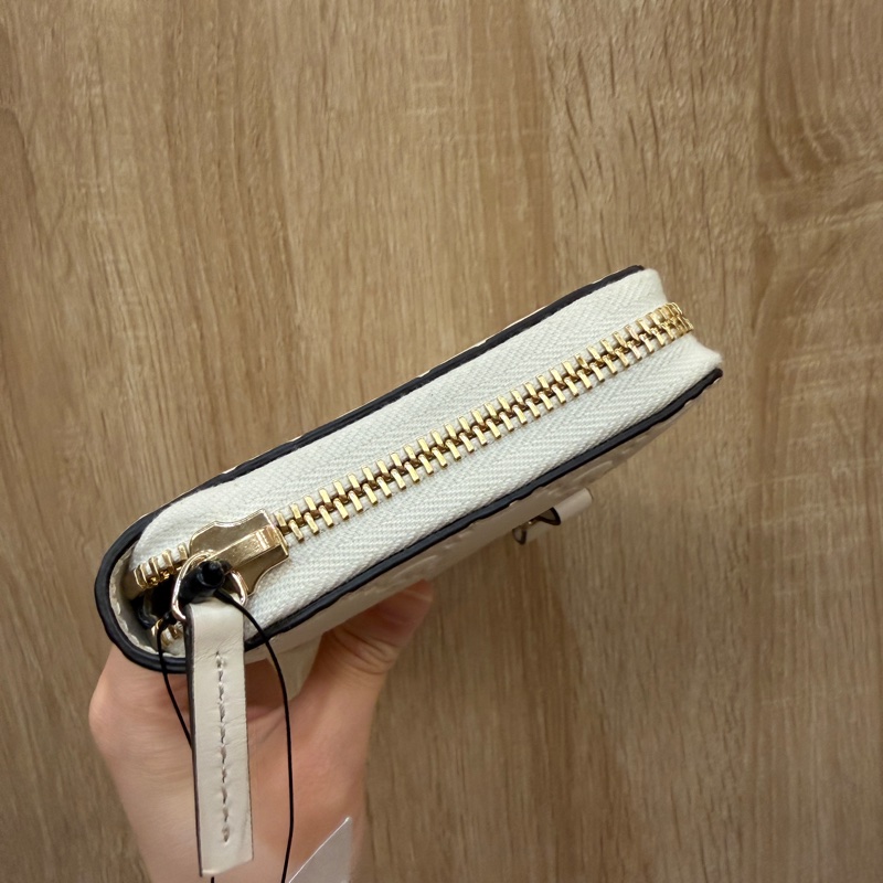 Gucci 白牛皮金釦拉鏈12卡長夾-4