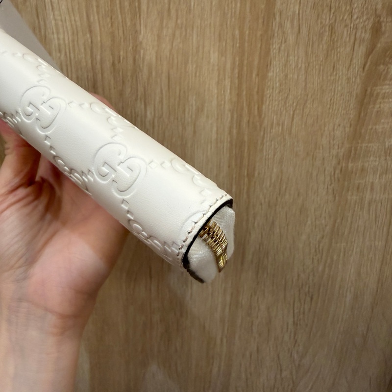 Gucci 白牛皮金釦拉鏈12卡長夾-9