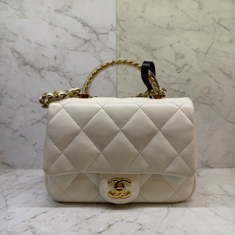 CHANEL白色金釦透明手柄都蓋包/晶片-0