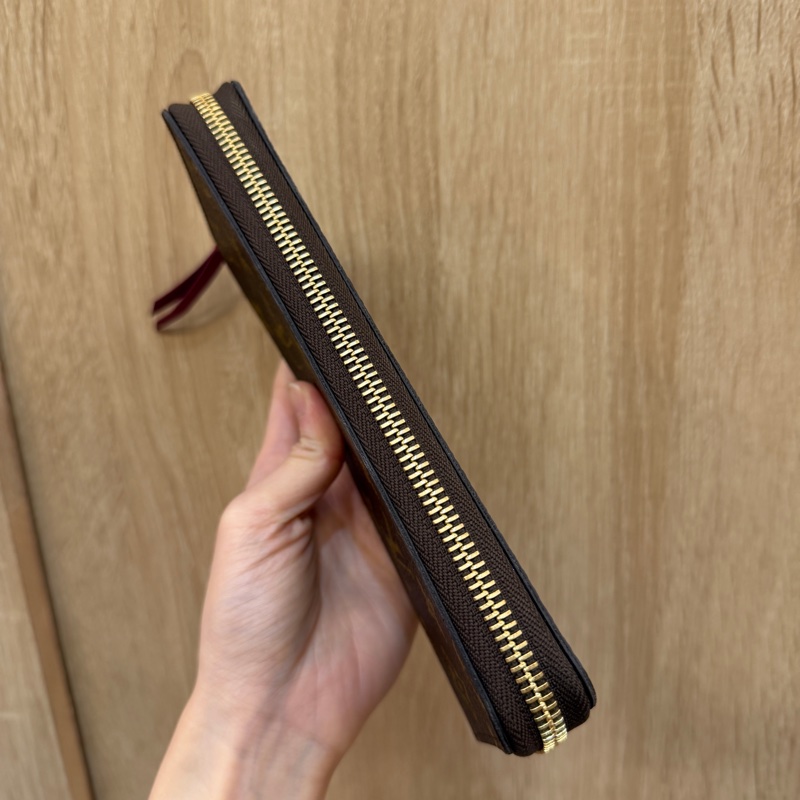 LV 原花金釦Clemence拉鍊8卡長夾M60742-4