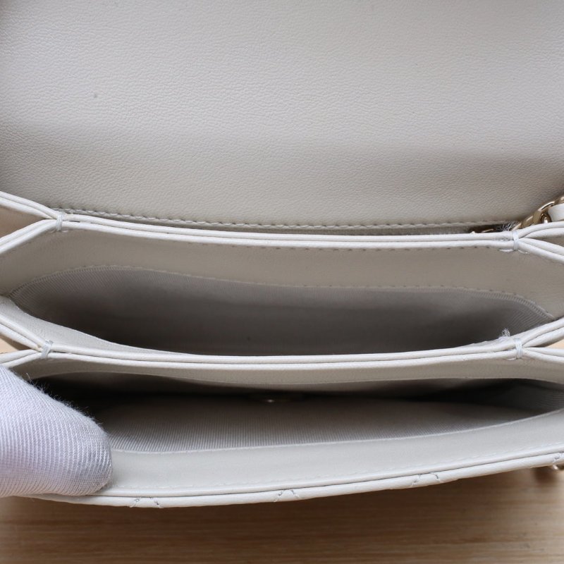 CHANEL 米色羊皮25開金扣手柄款風琴鏈條包肩背包-4