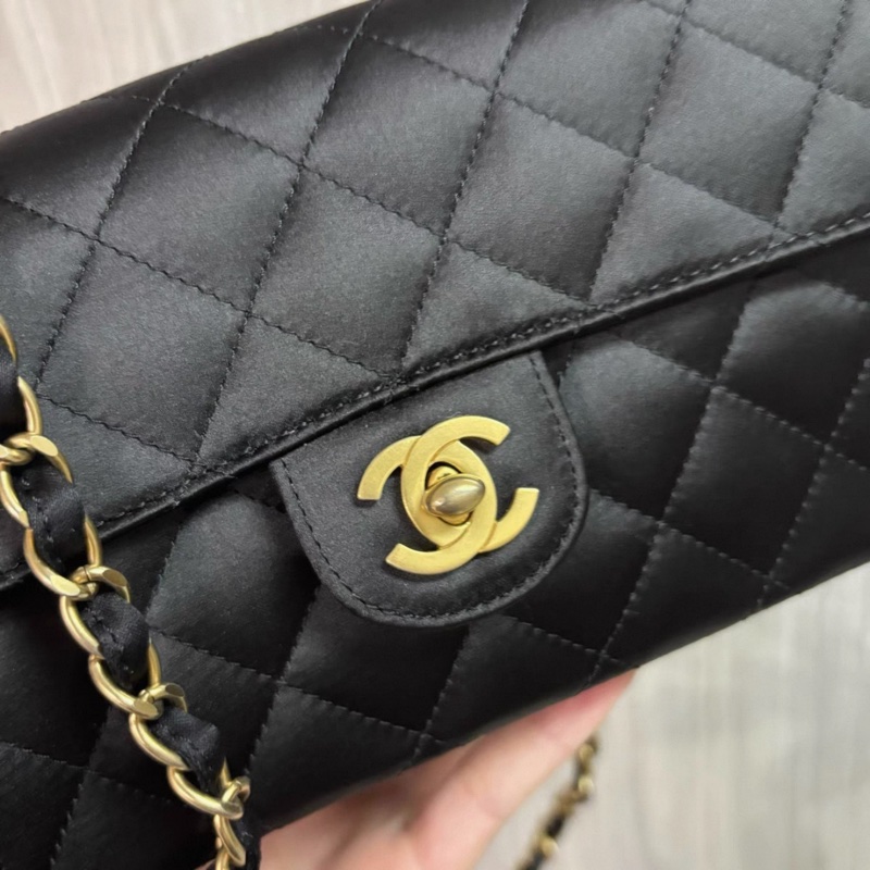 Chanel classic flag-1