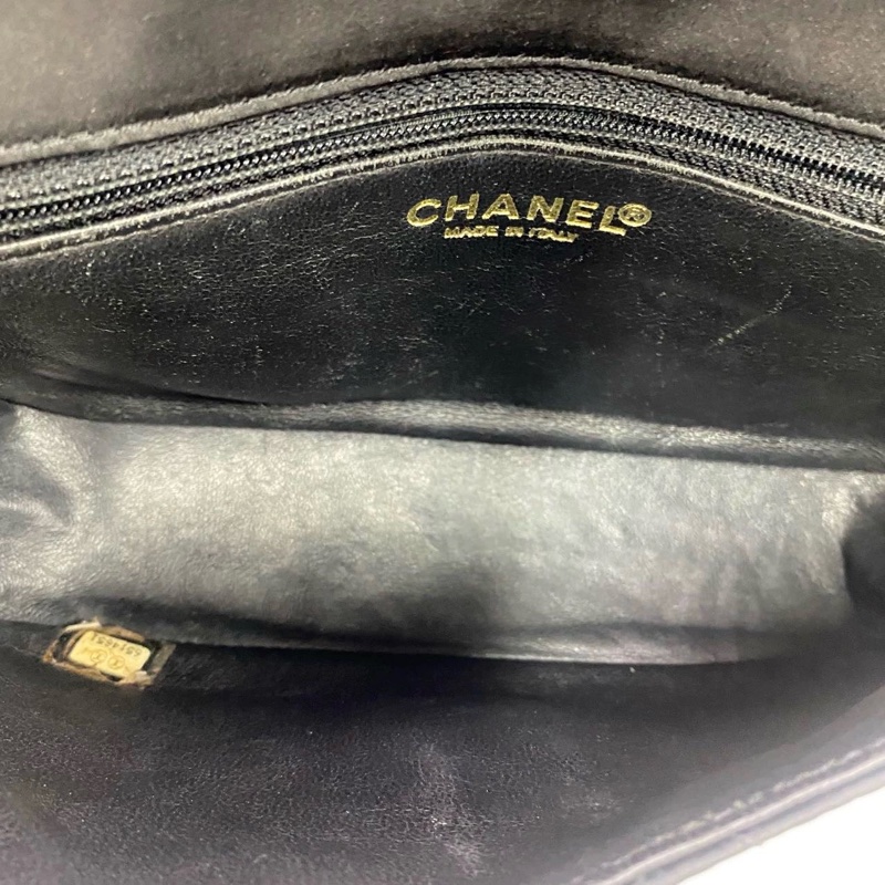 Chanel classic flag-22