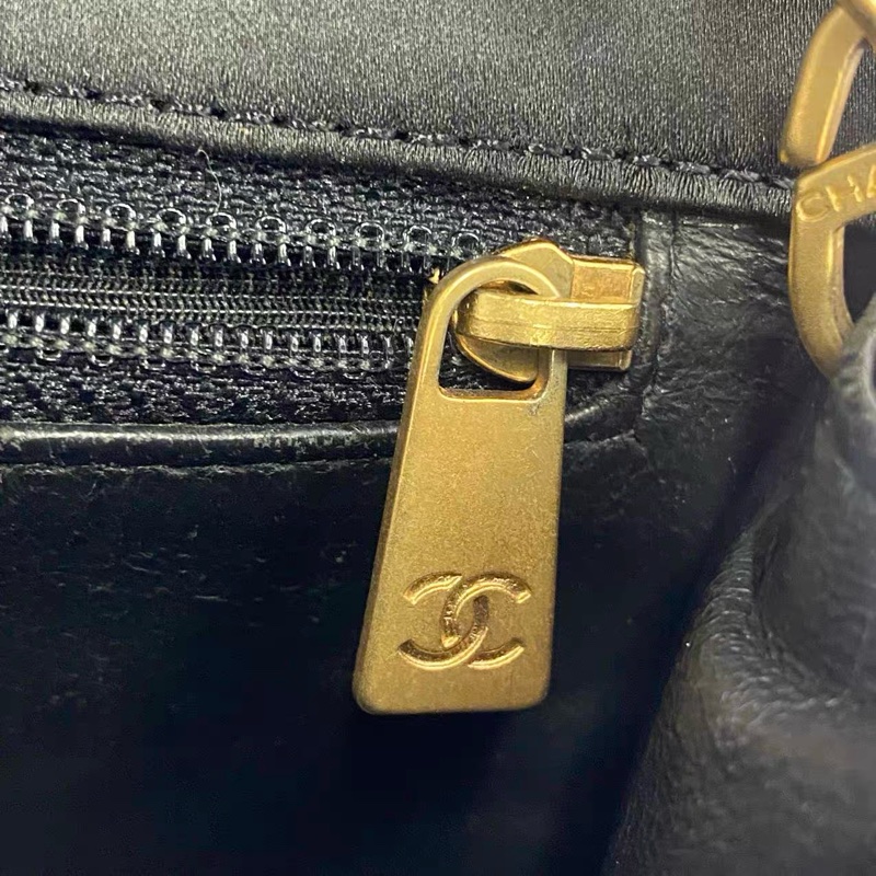 Chanel classic flag-25