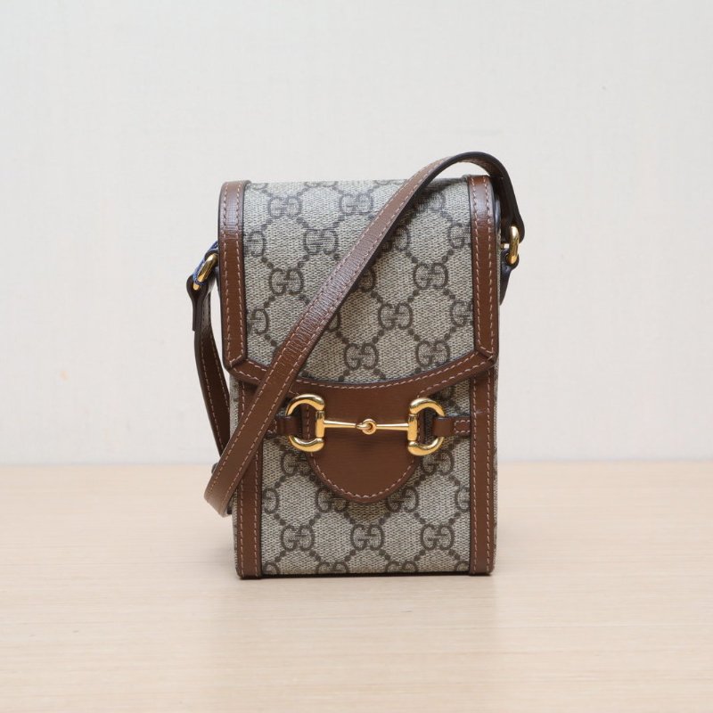 GUCCI Horsebit馬銜扣三角插扣手機包烏木色PVC金扣肩背包-1