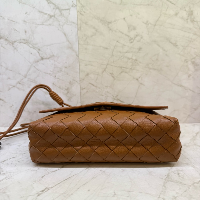 BV金棕色大編翻蓋包-4