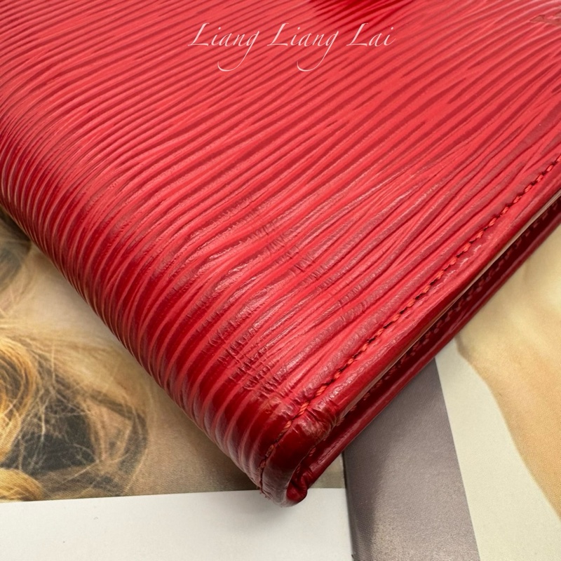 Louis Vuitton 經典EPI牛皮水波紋對折扣式紅色短夾-16