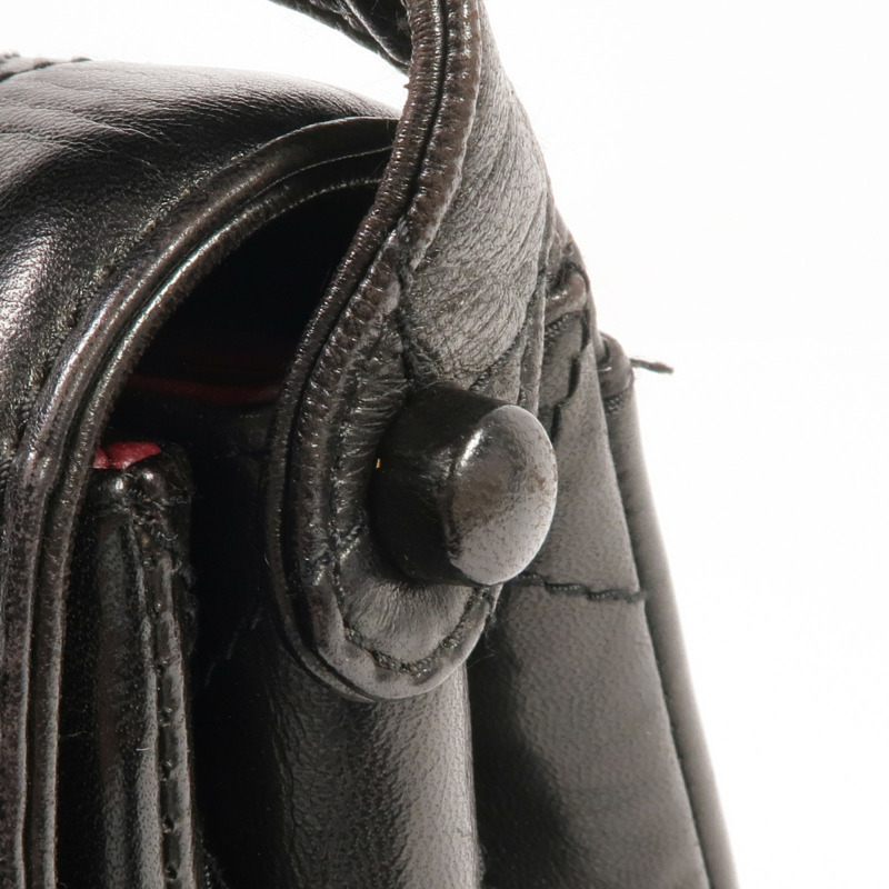 CHANEL 羊皮皮革Shoulder Bag金扣肩背袋-9