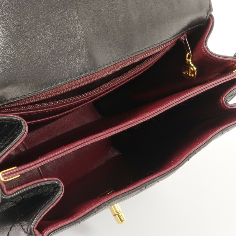 CHANEL 羊皮皮革Shoulder Bag金扣肩背袋-12