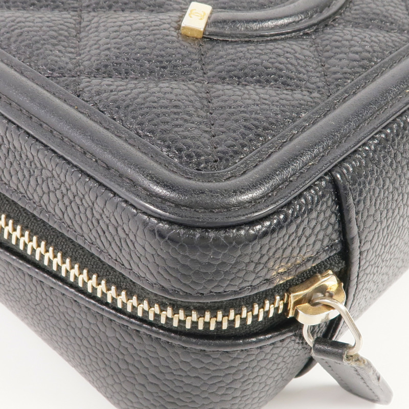 CHANEL 牛皮皮革Filigree Camera Bag金扣鏈帶肩背袋-6