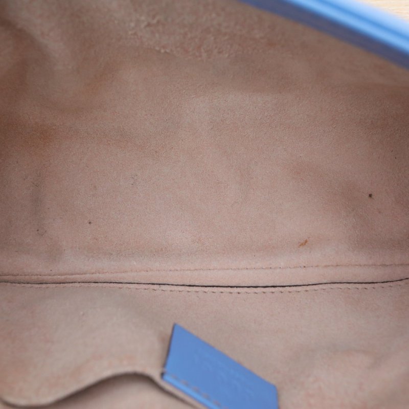 GUCCI GGMarmont肩背包Mini22藍色牛皮金扣肩背包-2