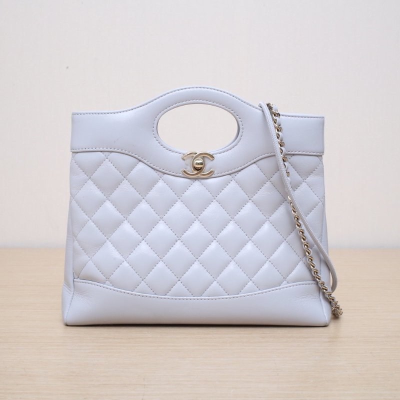 CHANEL 25P31Bag珍珠灰羊皮晶片開淺金扣肩背包-1