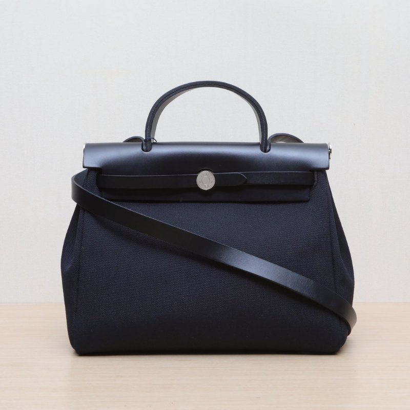 HERMES Herbag3189黑色帆布/Hunter牛皮W刻銀扣肩背包-1
