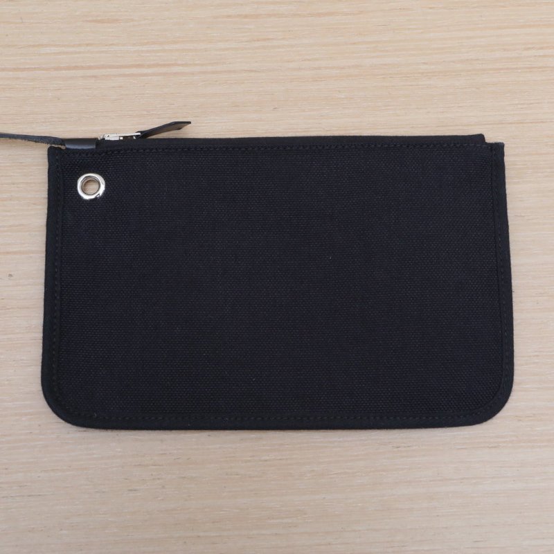 HERMES Herbag3189黑色帆布/Hunter牛皮W刻銀扣肩背包-3