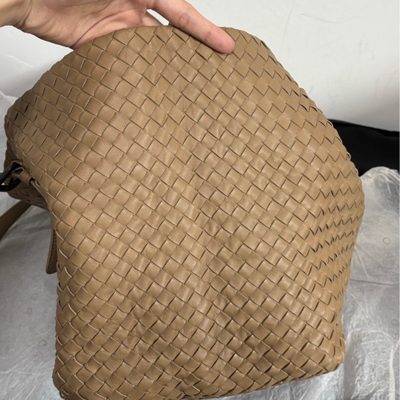 bv 淺棕色編織大號tote 手提包 單肩包-3