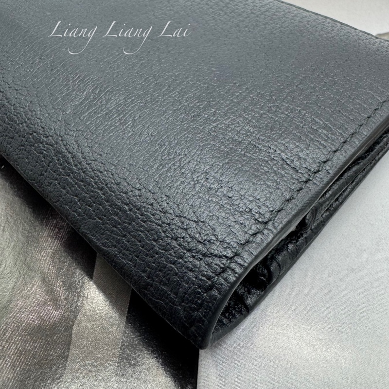 GUCCI GG Marmont 荔枝紋黑色扣式長夾-24