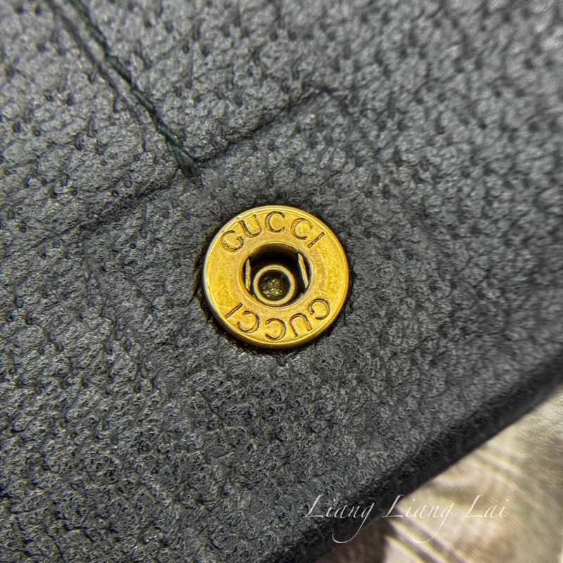 GUCCI GG Marmont 荔枝紋黑色扣式長夾-26