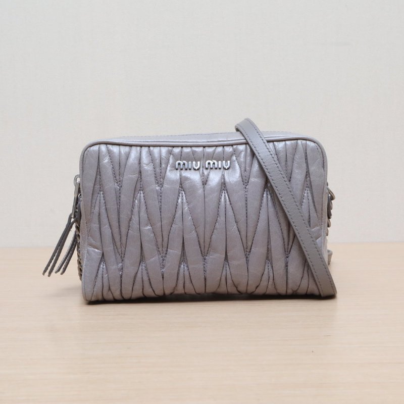 MIU MIU 灰色羊皮雙層拉鏈相機包斜挎包肩背包-0
