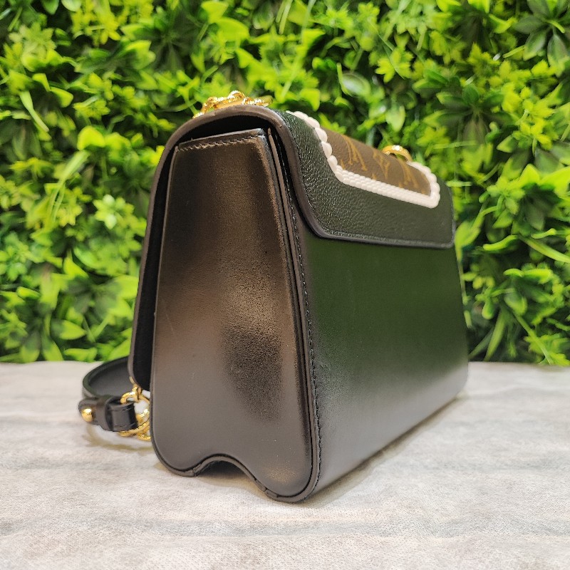 Louis Vuitton Twist MM-5