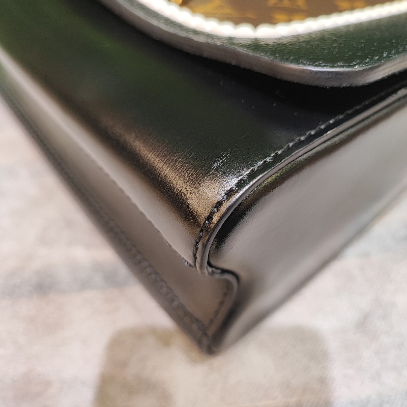 Louis Vuitton Twist MM-8