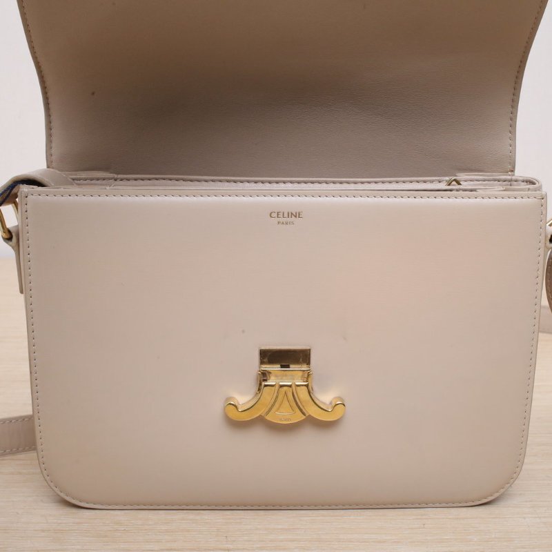 CELINE Triomphe凱旋門金屬鎖扣大號24裸色牛皮金扣肩背包-2