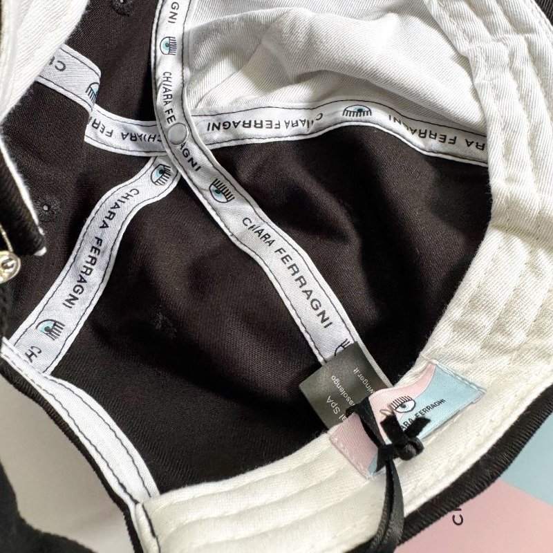 Chiara Ferragni 經典眨眼星星 LOGO 棒球帽|黑色百搭款-3