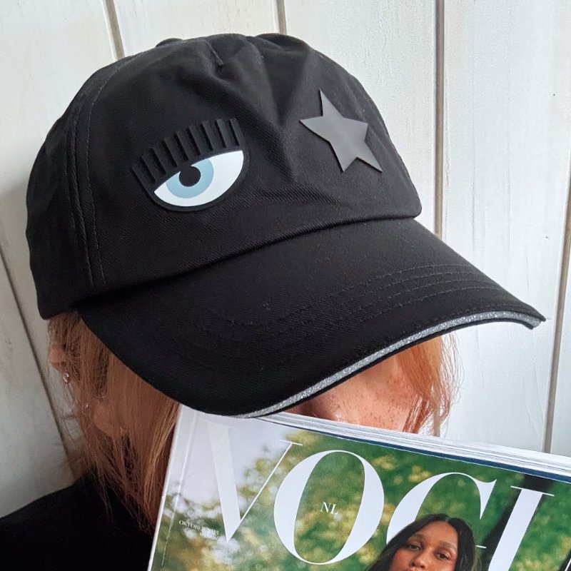 Chiara Ferragni 經典眨眼星星 LOGO 棒球帽|黑色百搭款-7