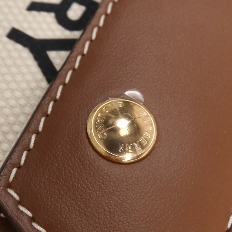 BURBERRY 帆布Freya金扣手挽肩背兩用袋-12