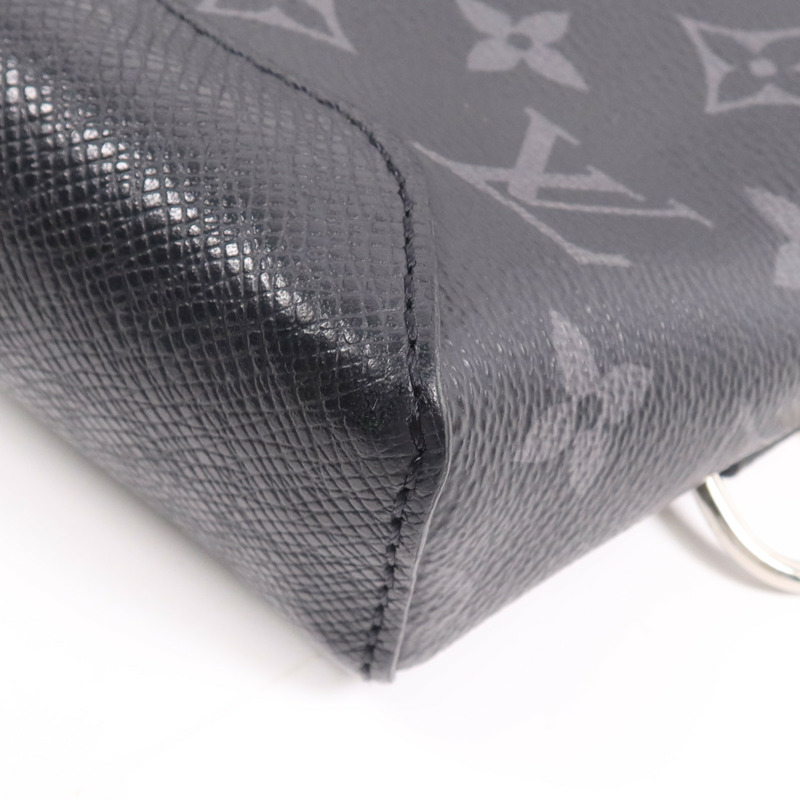 LOUIS VUITTON Taigarama Duo Slingbag銀扣肩背袋-4