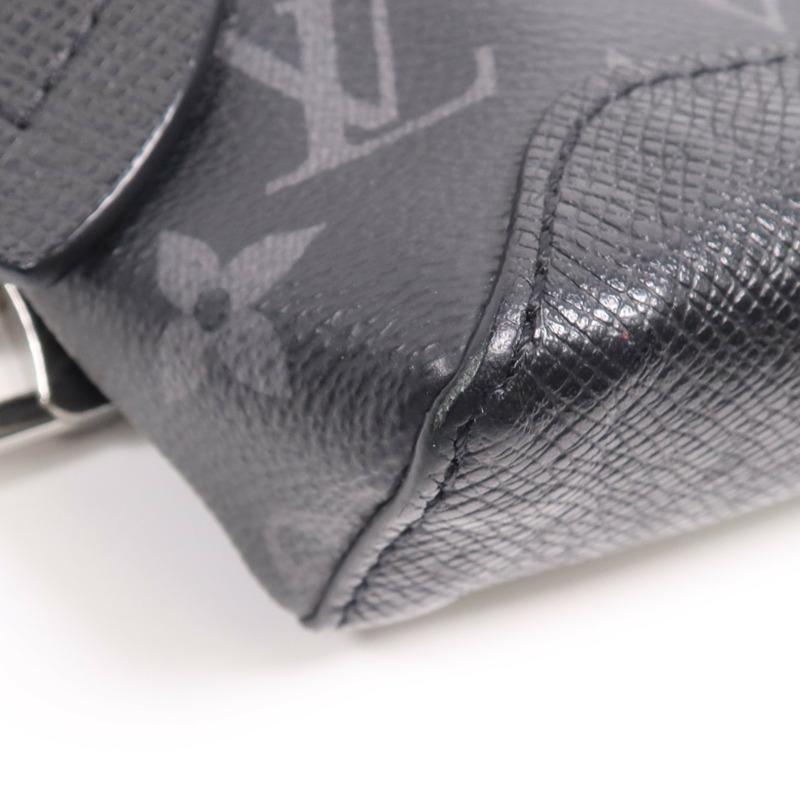 LOUIS VUITTON Taigarama Duo Slingbag銀扣肩背袋-5